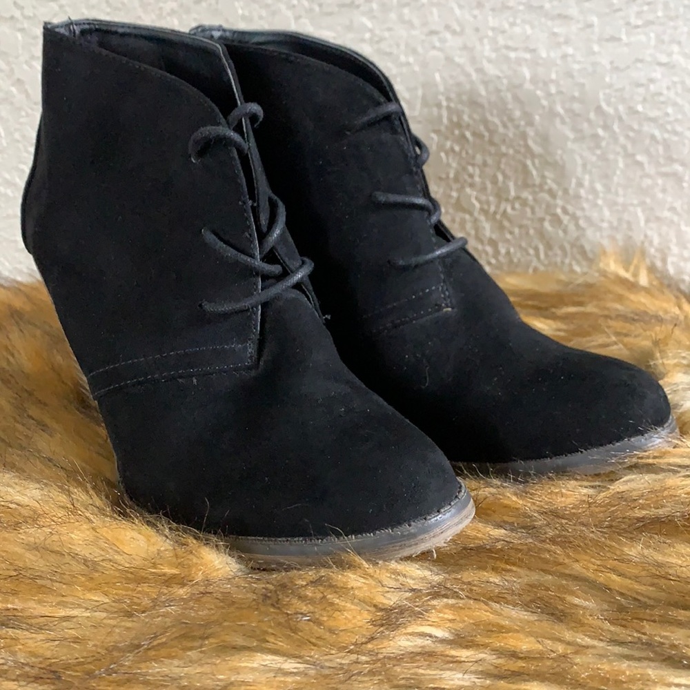 Mia - Ankle Heeled Boots